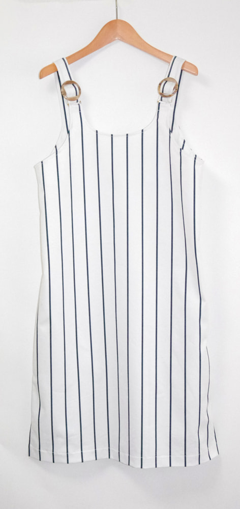 夏のストライプワンピース３