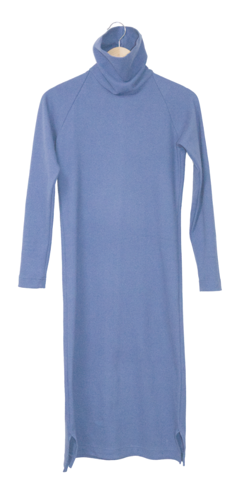 ラグランタートルネックワンピースMedium